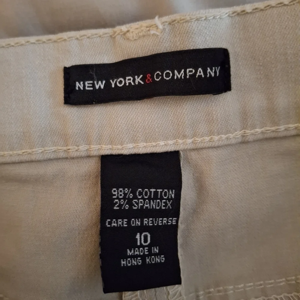 New York & Company Women's Beige Cropped Pants